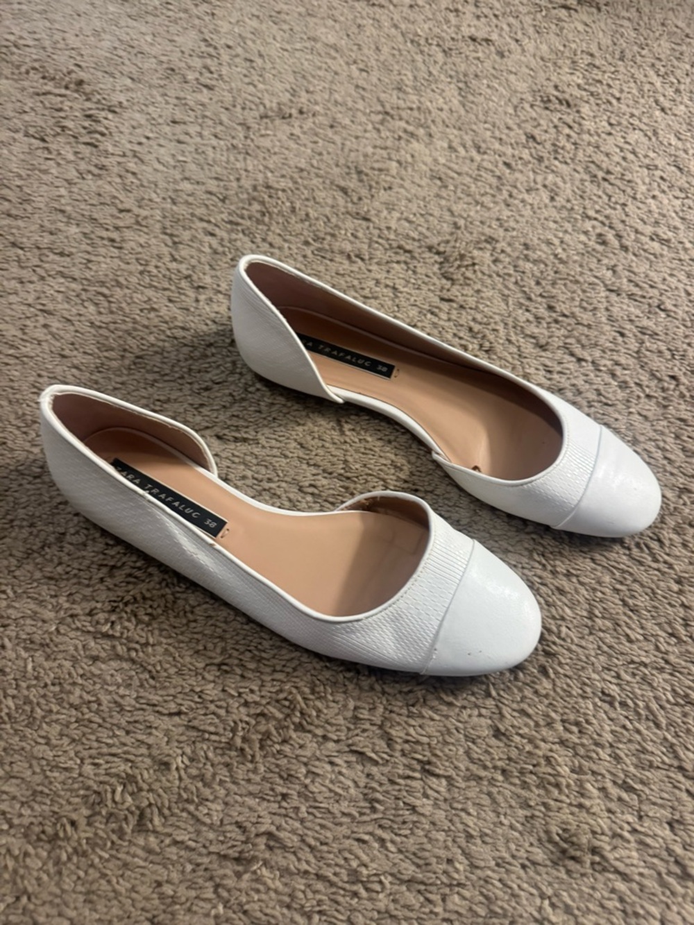 Zara flats